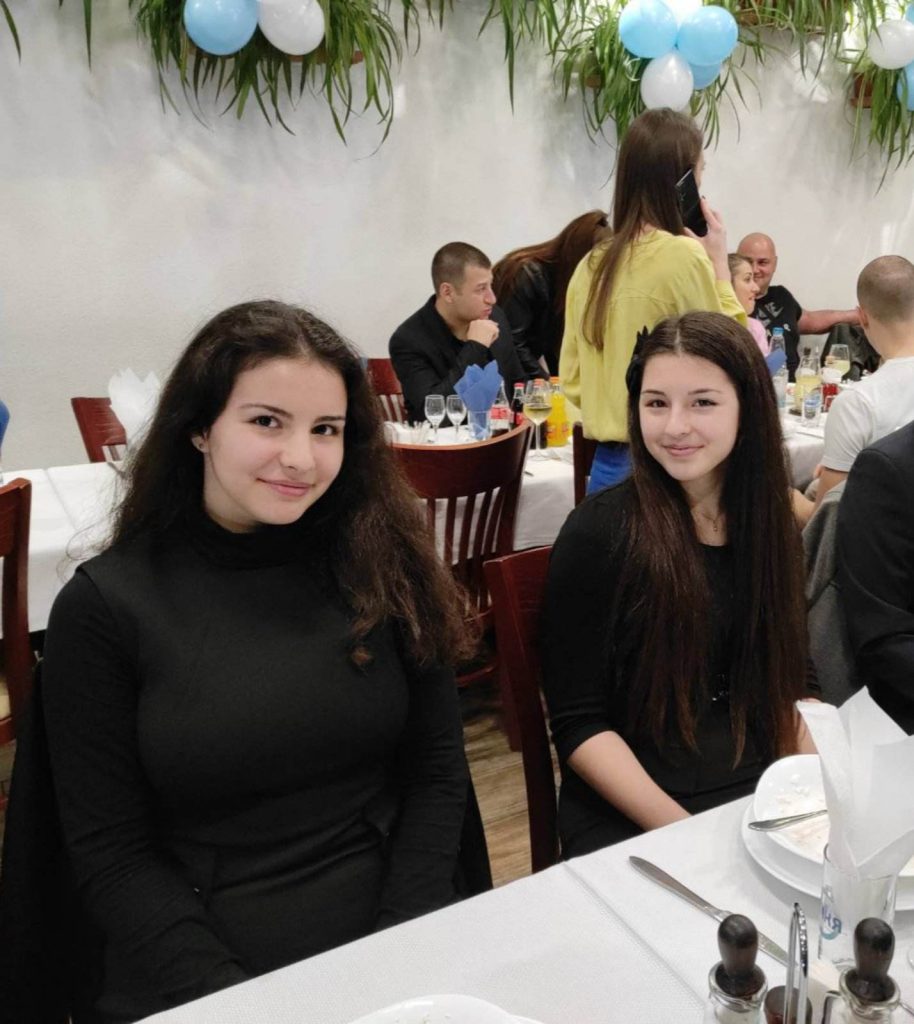 Ася и Симона от 79. СУ „Индира Ганди“