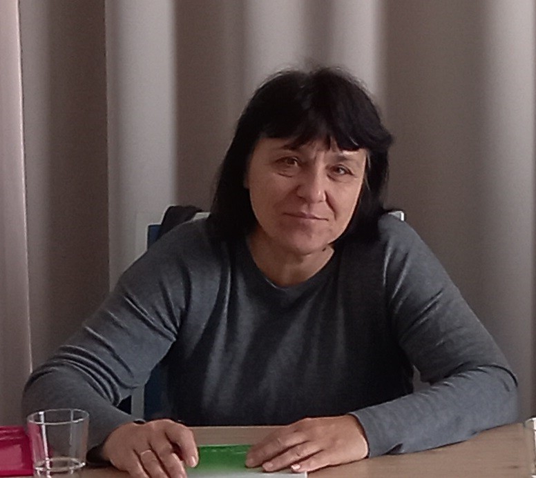 Веселка Иванова - преподавател по информатика и информационни технологии